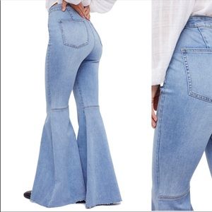 Free People “Just Float” bell bottoms 💕